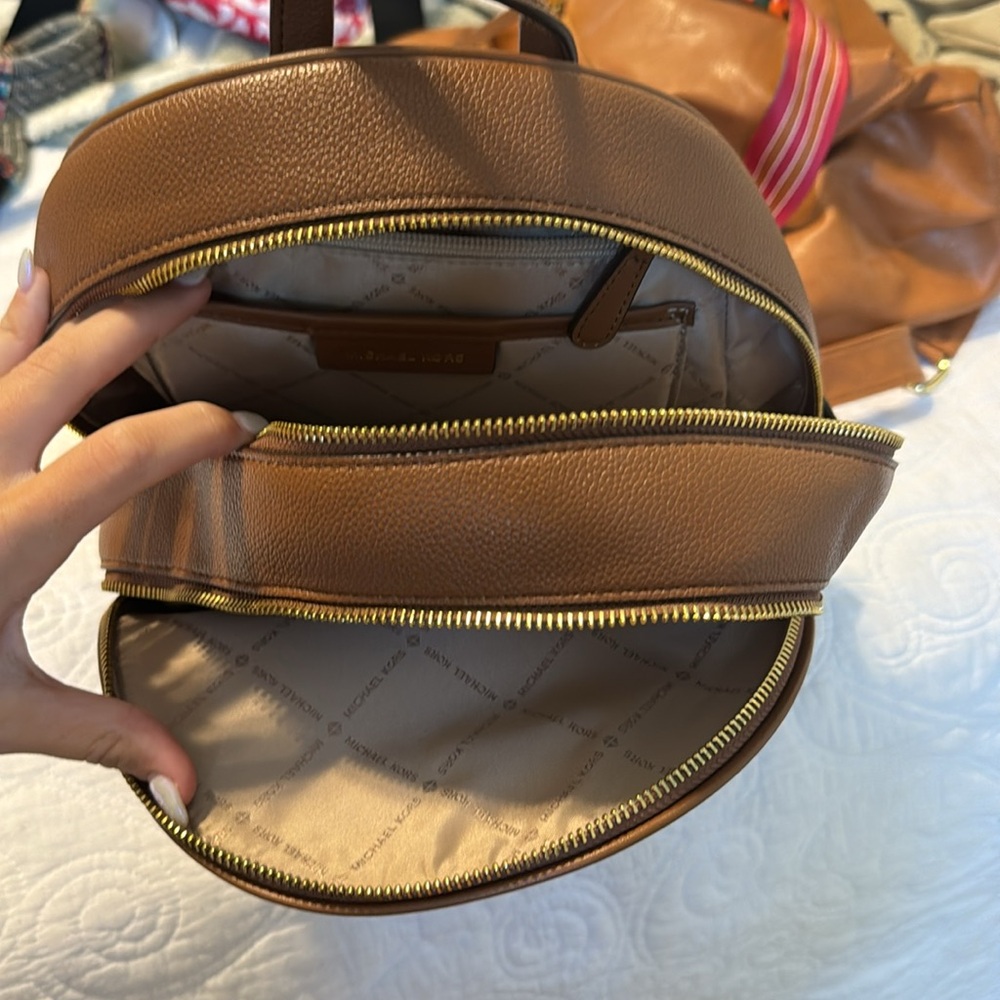 Mini backpack - Picture 2 of 3